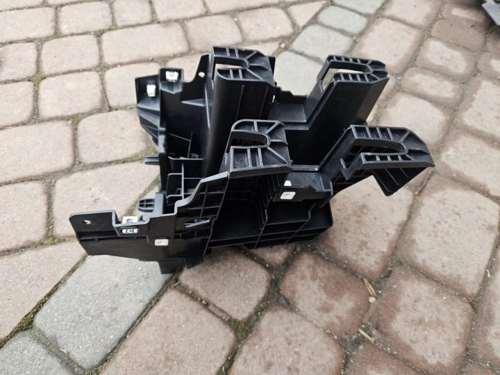 Кронштейн основание Renault ZOE 341016832R, фото 1