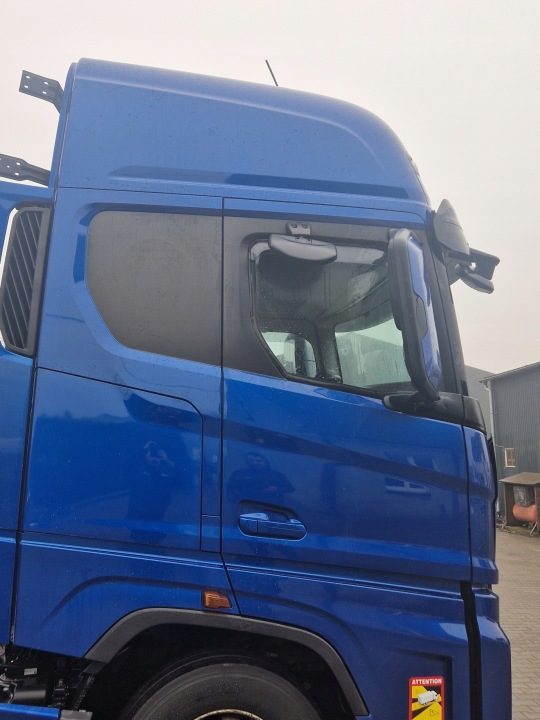 КАБИНА В СБОРЕ FORD F-MAX TRUCKS CARGO 500, фото 5