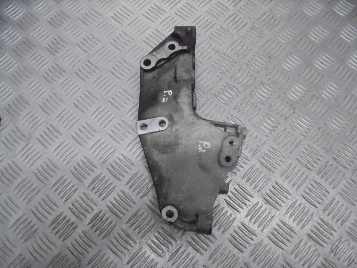 Renault OE 8200741758 кронштейн двигателя Laguna, фото 1