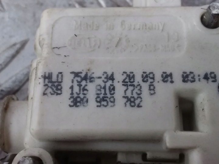 Volkswagen OE 1J6810773B привод лючка горловины бензобака, фото 4