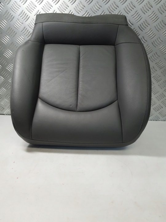 Подушка сиденья диван правый задний кожа Mercedes CLK W209 2099200450, фото 1
