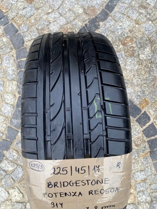 Шина летняя Bridgestone Potenza RE050A 225/45R17 91 Y защита диска, фото 2
