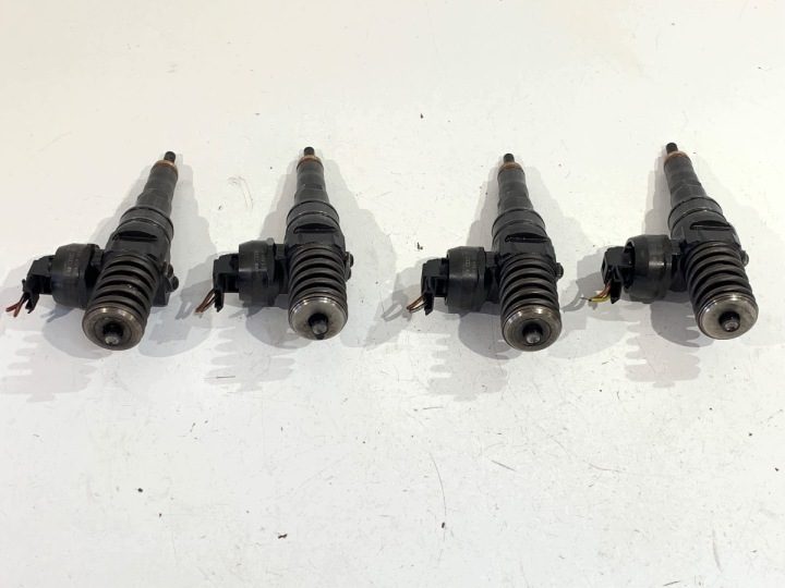 Форсунки комплект VW Passat B5 рестайлинг 038130073BA 1.9 130 л.с. 00-05, фото 3