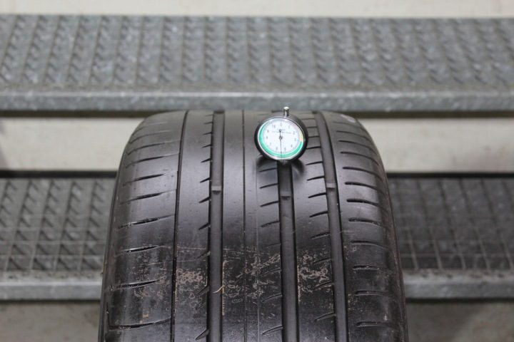 Шина летняя Yokohama Advan 265/40R19 98 Y защита диска N0 - Porsche, фото 1