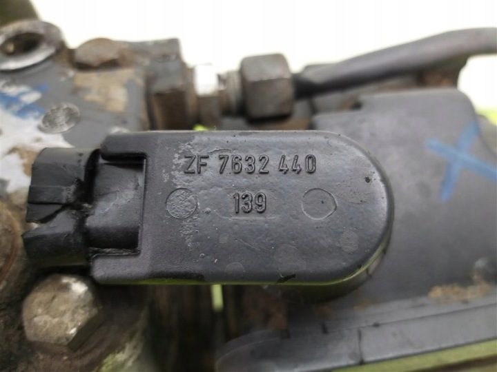 Компрессор воздуха Iveco Euro Cargo ZF 7684900113 0025044 504078368, фото 6