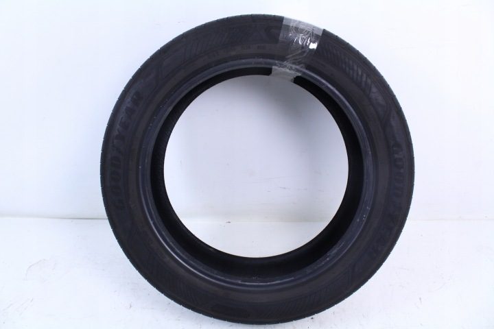 Шина зимняя Goodyear Ultra Grip Performance + 195/60R18 96 H сцепление на снегу (3PMSF), усилитель (XL), фото 1