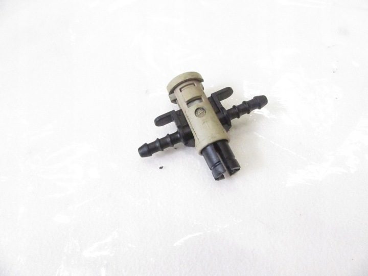 Патрубок przelewu обратка BMW e70 e90 F01 F02 F06 F10 F11 F25 F30 F31 N57, фото 1