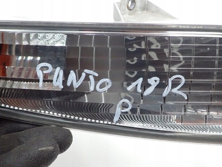 ПОВОРОТНИК ПРАВЫЙ ПЕРЕДНИЙ 51858822 FIAT PUNTO 18 г., фото 6