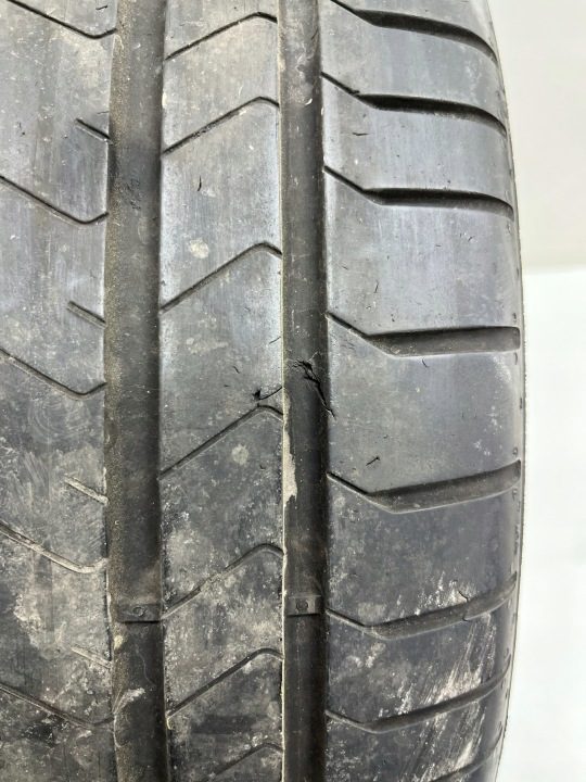 Шина летняя Pirelli P Zero 245/35R19 93 Y усилитель (XL), фото 13