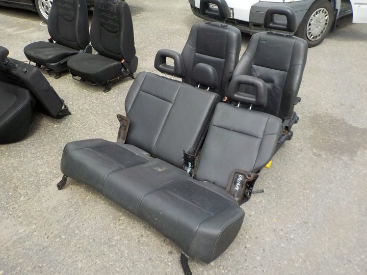 Сиденье водителя комплект кожа Dodge Caliber 2009 г., фото 1