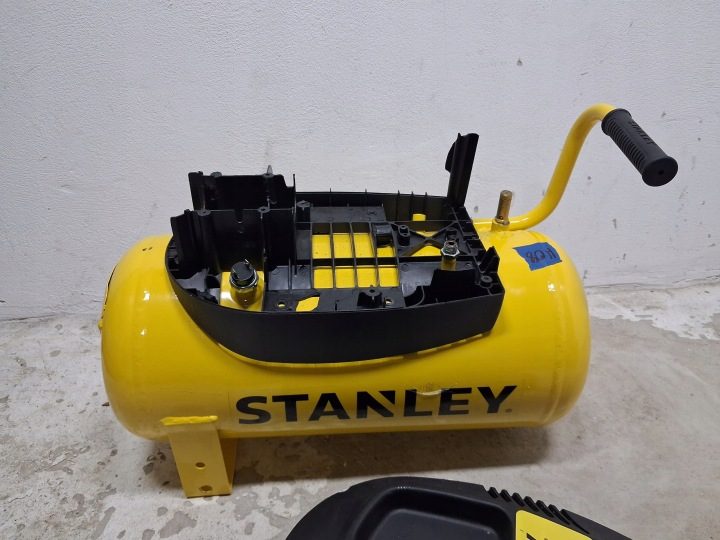 Компрессор безмасляный Stanley B6CC304STN003 24 l 8 бар, фото 6