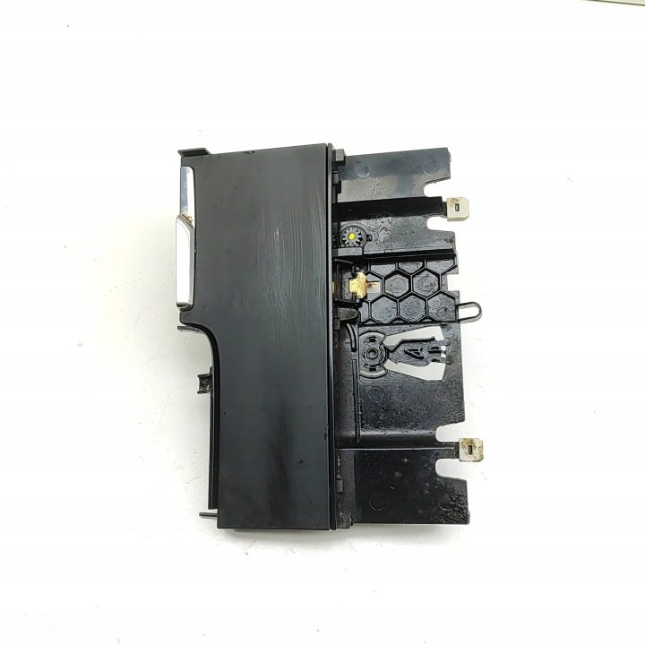 Пепельница VOLVO XC60 II (246) 32275472 2.0L гибрид 299 кВт 2023, фото 3