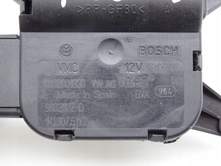 МОТОРЧИК ВЕНТИЛЯТОРА ПЕЧКИ VW TOURAN I 1K1907511G / 0132801338 NR824, фото 2