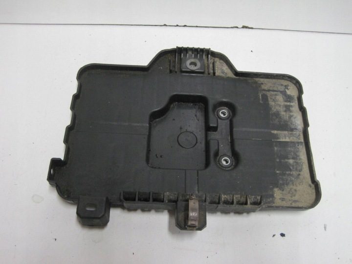 Площадка аккумулятора Suzuki OE 72521-61M10, фото 1