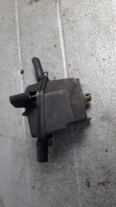 БАЧОК СИСТ. ГИДРОУСИЛИТЕЛЯ VW GOLF IV 98 г. 1.6B, фото 1