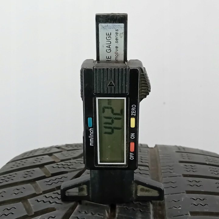 Шина зимняя Hankook Winter i*cept evo2 W320 205/60R16 92 H сцепление на снегу (3PMSF), фото 3