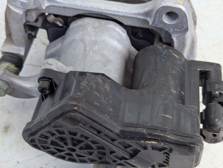 Tesla Model Y Задний суппорт тормозной EV AWD Двигатель электрический 1044626-00-C, фото 13