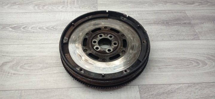 Passat B5 Audi A4 B5 1.9 TDI 101 маховик двухмассовый, фото 1