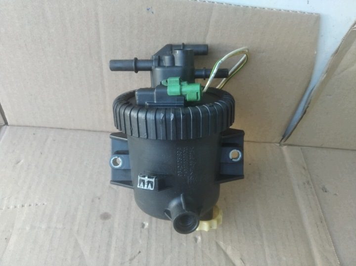 Топливный фильтр Peugeot 307 Citroen 2,0 HDI 9642105180, фото 1