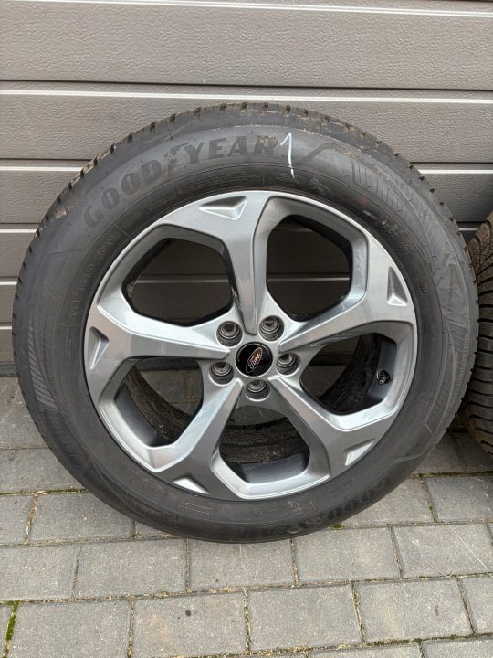Колеса алюминиевые шины всесезонные Ford Kuga MK3 рестайлинг ST-Line 18", фото 2
