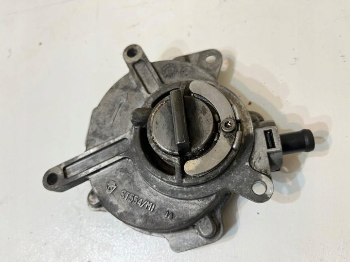 Audi A6 C6 насос вакуумный 06D145100E, фото 4