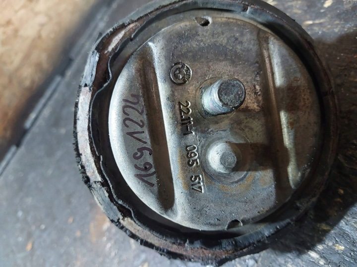 Подушка двигателя BMW 5 E39 523i M52B25 256S3 1095517 22111095517, фото 10