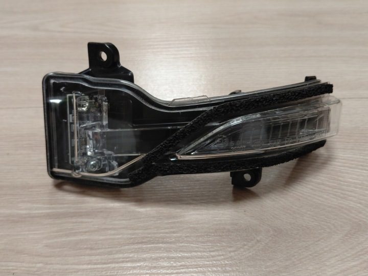 Subaru Outback VI 19-25r. поворотник LED левого зеркала европа OE, фото 2