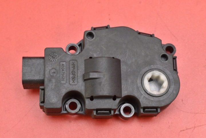 МОТОРЧИК ПЕЧКИ T1015556H BMW F30 F31 2.0 дизель 184 Л.С. 11-16, фото 2