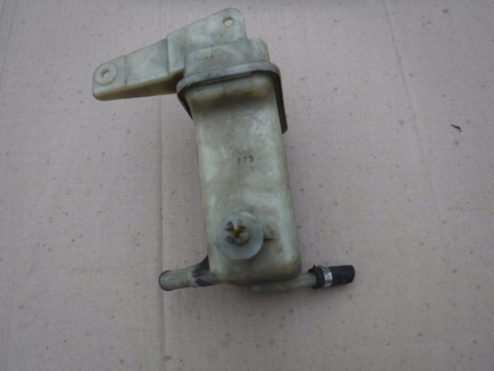 БАЧОК ЖИДКОСТИ ГИДРОУСИЛИТЕЛЯ AUDI 80 B4 8A0422373C, фото 1
