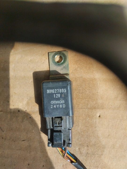 Реле света Mitsubishi OE MB627895, фото 1