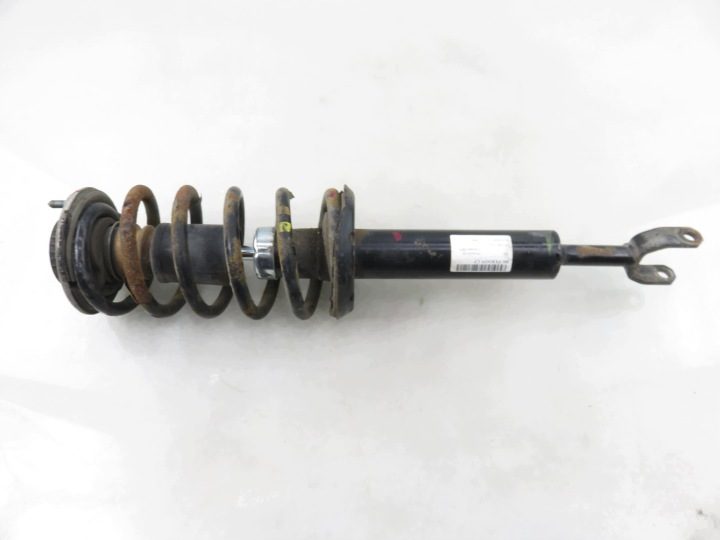 СТОЙКА ЛЕВАЯ ПЕРЕДНЯЯ VW PASSAT B5 Variant 1.9 TDI - ATJ MGA5559, фото 1