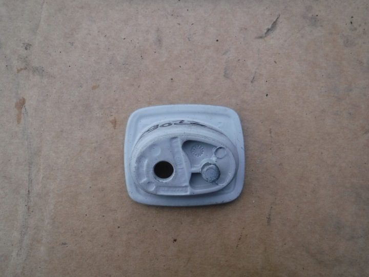 КРОНШТЕЙН ШТОРКИ VW PASSAT B5 РЕСТАЙЛИНГ 3B9861706, фото 2