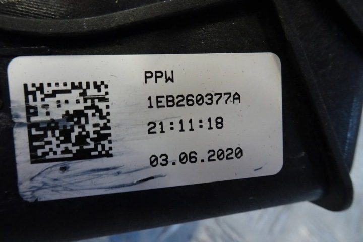 VW ID.3 - крепление воздушного фильтра 1EB260377A, фото 3