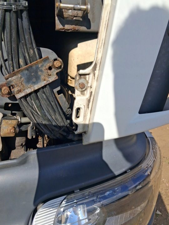 УГОЛ ОБТЕКАТЕЛЬ ЛЕВЫЙ RENAULT PREMIUM DXI, фото 5