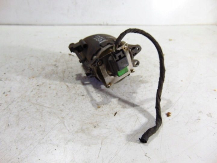 ПРОТИВОТУМАННАЯ ФАРА ЛЕВАЯ AUDI A4 B6 8E0941699B, фото 2