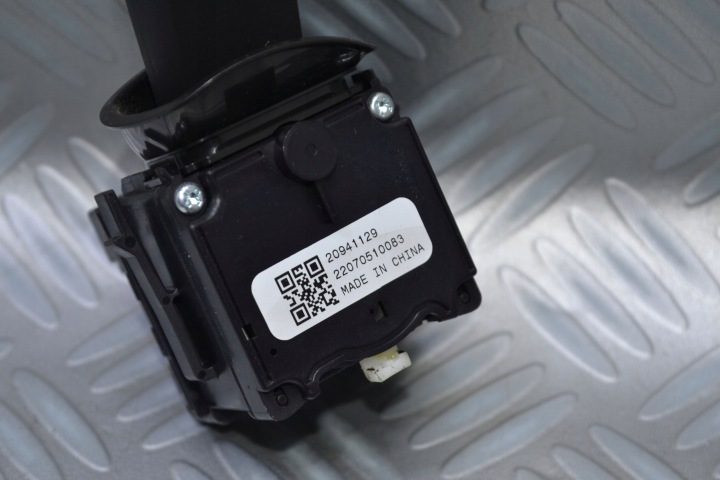 Подрулевой переключатель поворотников ASTRA J 11-17r 20941129, фото 3