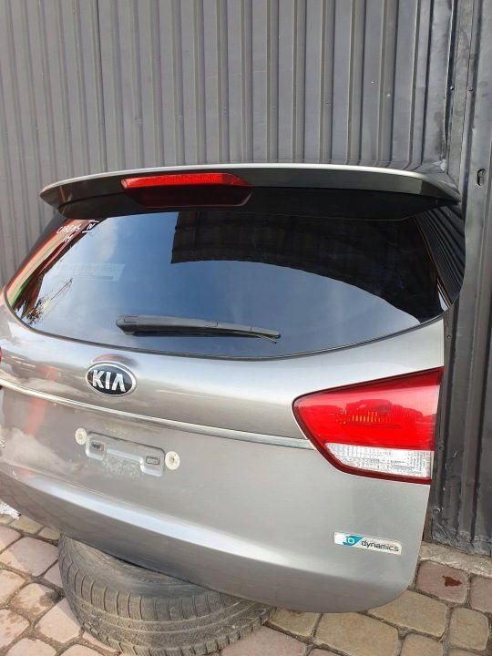 Крышка багажника Kia Carens IV цвет IM 2013-2019, фото 3