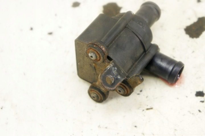 UL268 VW Passat B8 1.8TSI Дополнительная Помпа, фото 2
