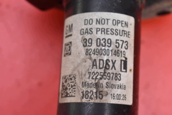 Амортизатор левый передний 39039573 Opel Astra 5 в K 1.6 CDTI 110 л.с. 15-20, фото 6