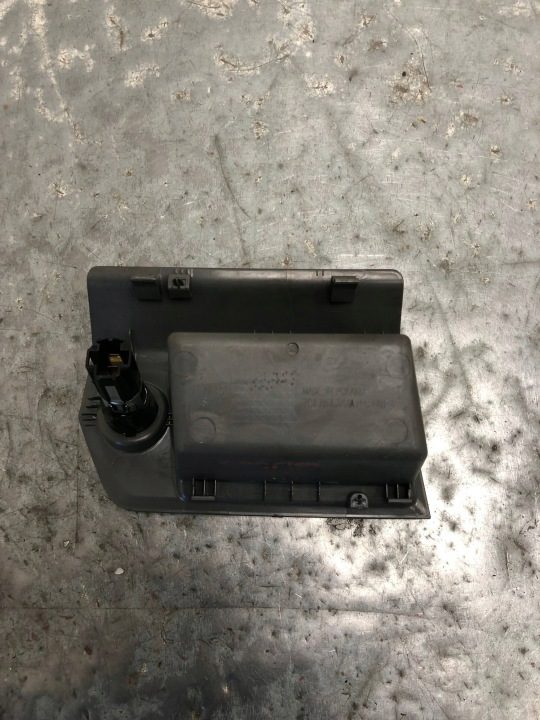 Пепельница гнездо прикуривателя VW Crafter II 7C MAN TGE 7C1857383A, фото 4
