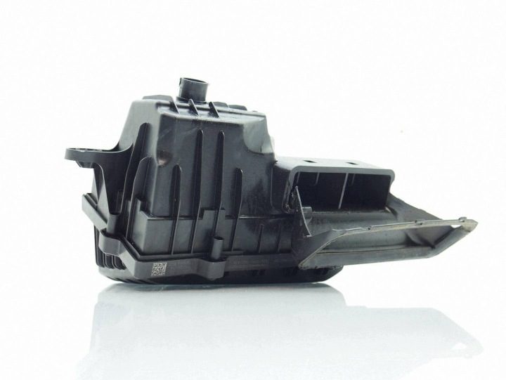 Корпус воздушного фильтра VW Tiguan II 16- 1.5 TSI 5Q0129601BB, фото 3