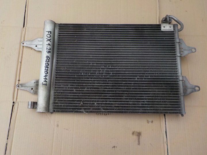 Радиатор кондиционера VW Fox 1,2 6Q0820411J 2006 г., фото 1