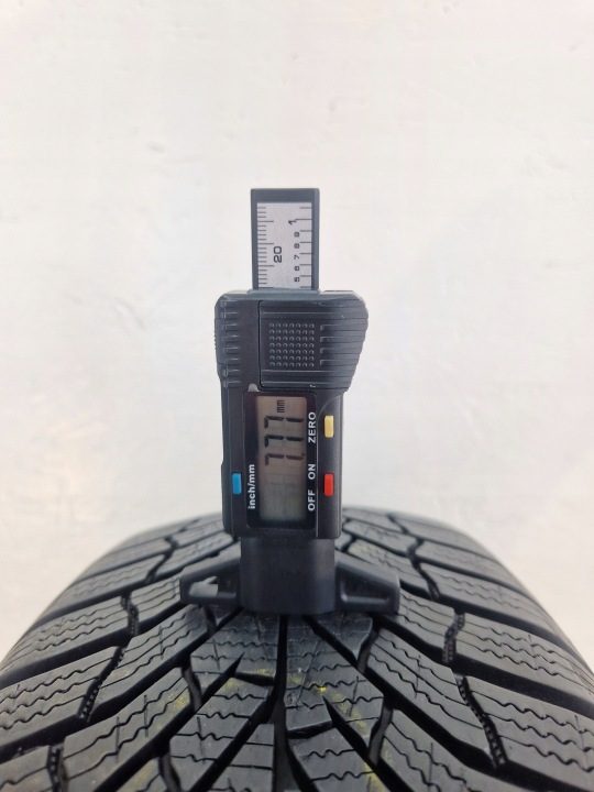 Шина зимняя Kumho WinterCraft WP52+ 195/60R16 89 H сцепление на снегу (3PMSF), фото 2