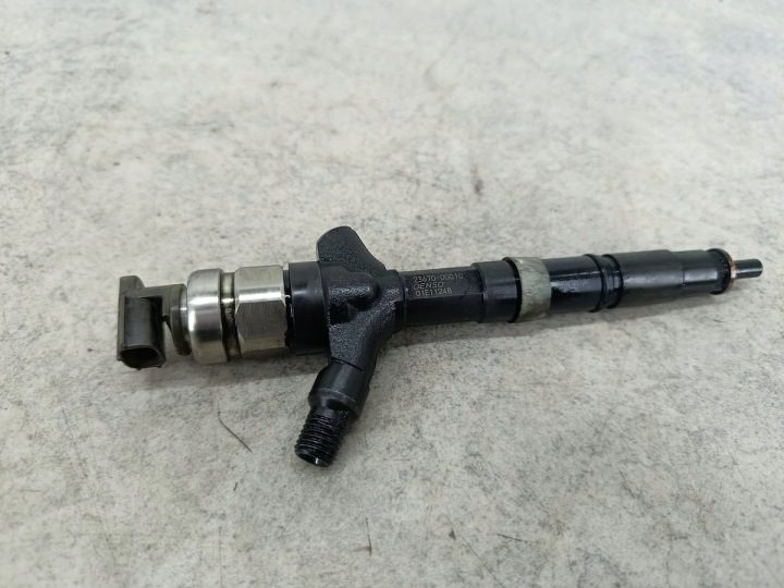 Форсунка Toyota Avensis II T25 23670-0G010 2.0 D-4D 116 л.с., фото 3