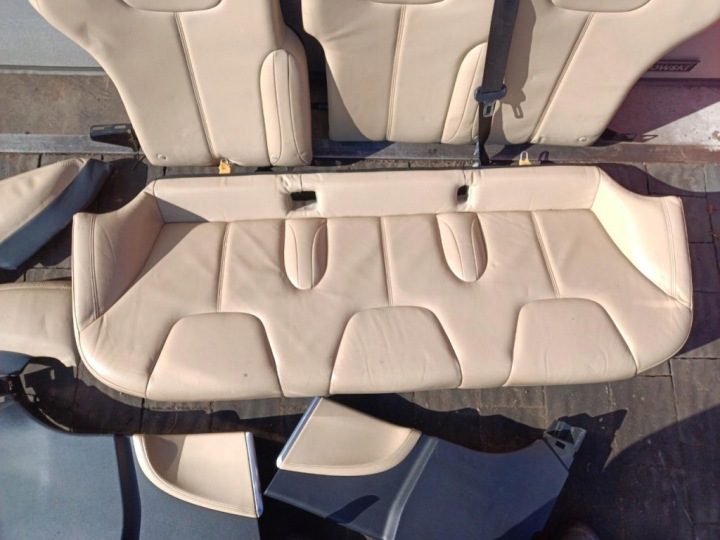 Tesla Model S сиденья диван задний кожа светлая, фото 5