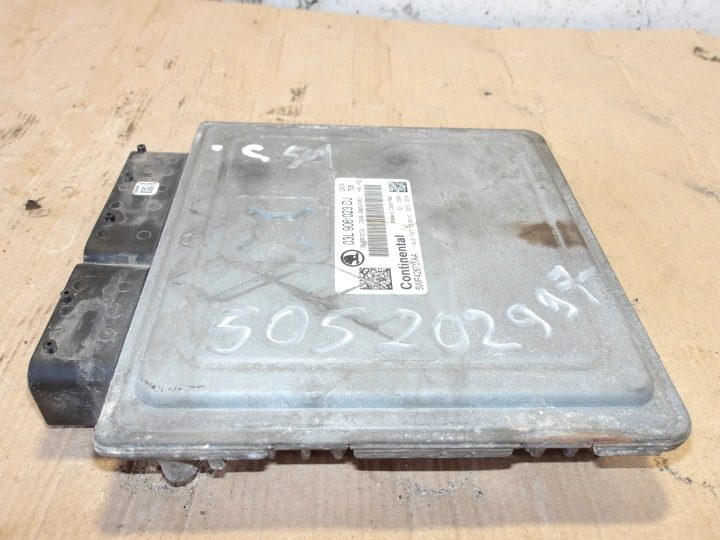 Блок управления двигателем Skoda Fabia II 03L906023DL, фото 4