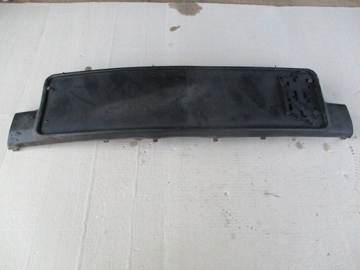 Volkswagen OE 3B0 807 719 кронштейн номерного знака, фото 1