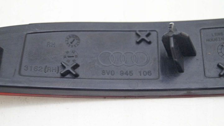 AUDI A3 8V0 945 106 РЕСТАЙЛИНГ 16-20 КАТАФОТ БАМПЕРА RH, фото 3