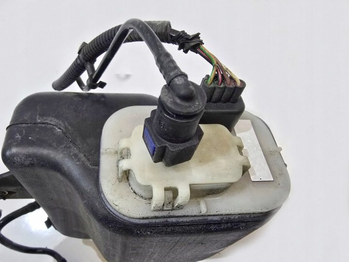 БАК ЖИДКОСТИ DPF FAP VOLVO C30 1.6 дизель 06-12r 3M51-9C103-AJ, фото 3