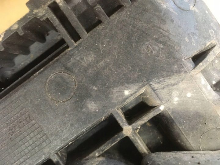Площадка аккумулятора Volkswagen Seat Skoda Audi 1K0915325B, фото 4